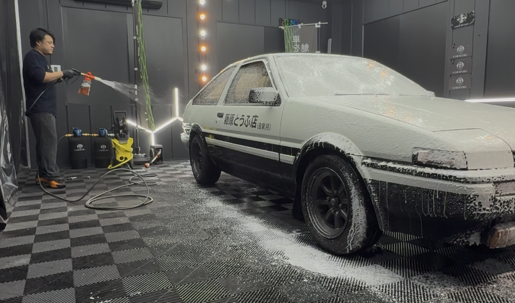 あなたの愛車を守る、プロのガラスコーティング！