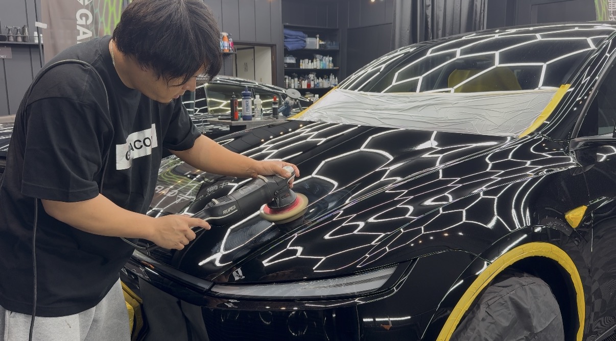 テスラオーナー必見！愛車を守る最高のカーコーティング剤を見つけよう